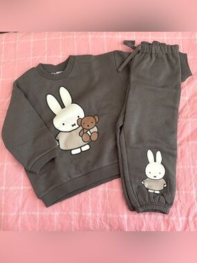 Gray H&M Miffy Graphic Sweatshirt & Joggers Set 12m-18m Baby Toddler